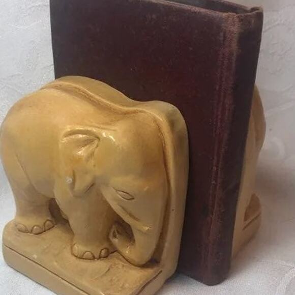 Vintage Elephant Ceramic Bookends - Picture 2 of 6